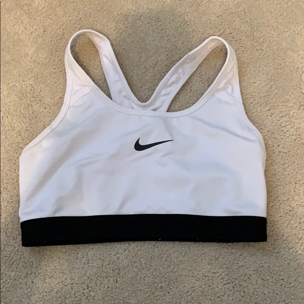 White/black Nike sports bra